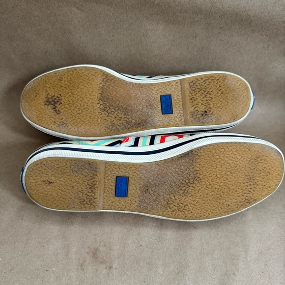Keds x Kate Spade New York geometric patterned slip on sneakers. Size 7 - Picture 8 of 9
